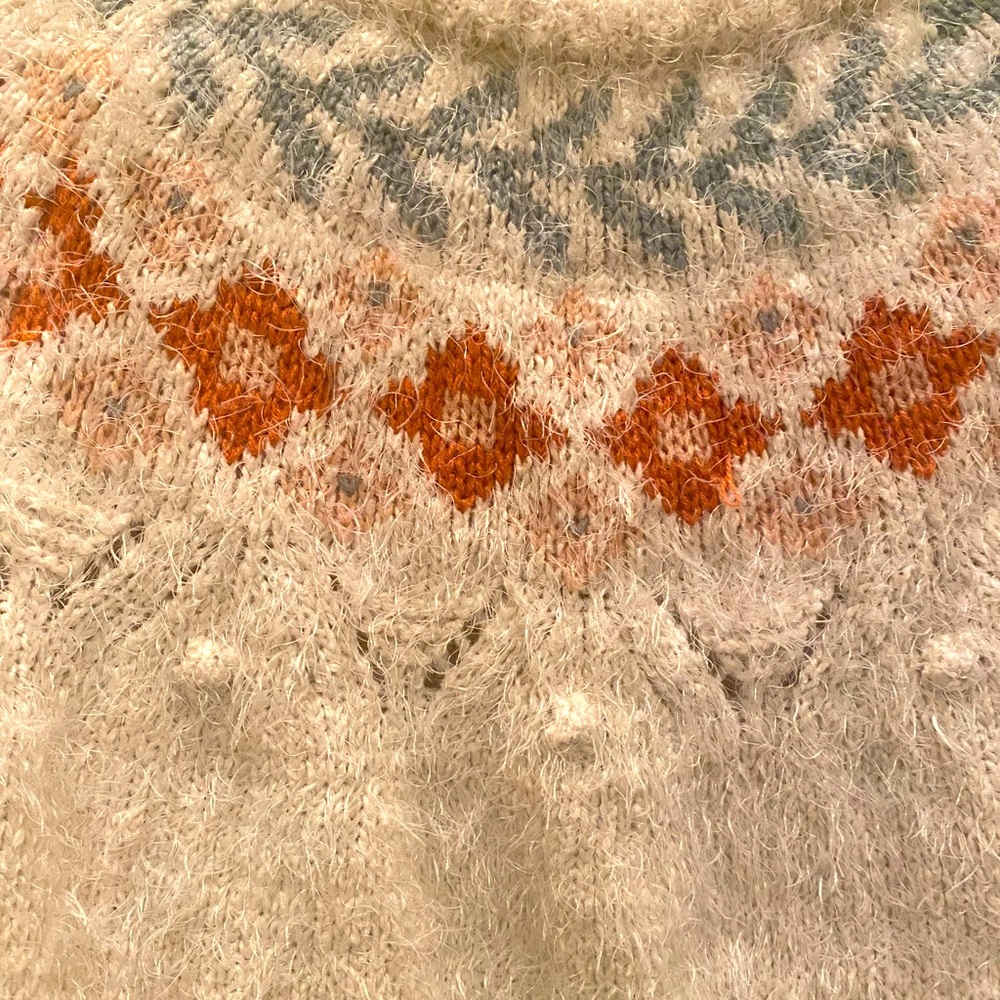 Copper Key girls’ sweater